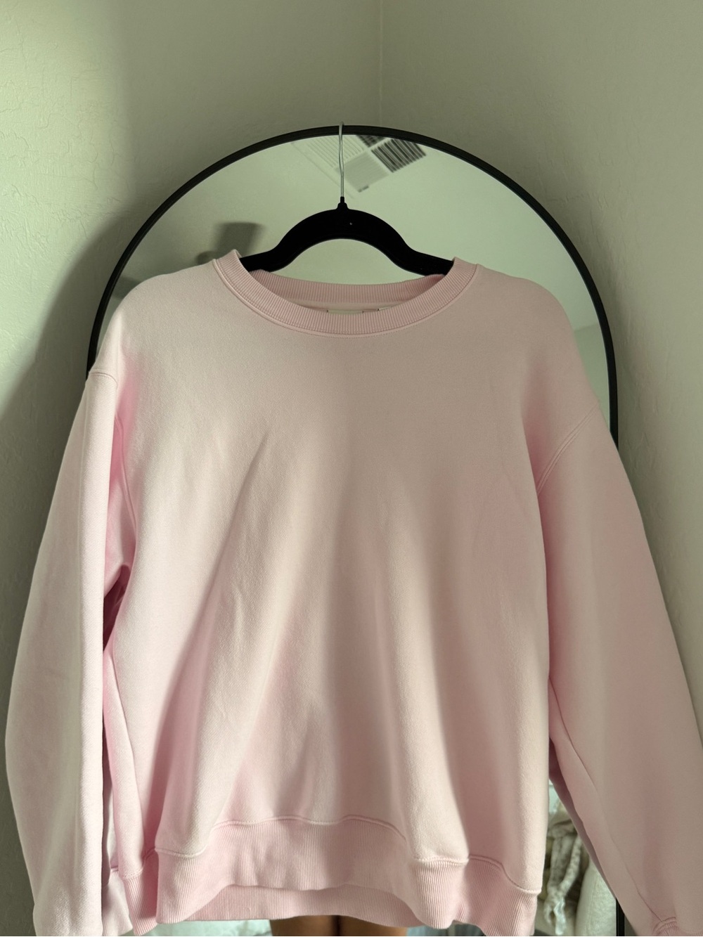 Aritzia Villa Pink Sweatfleece Perfect Crewneck